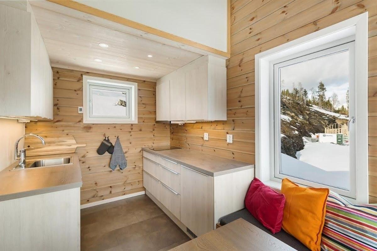 Tiny Mountain Cabin With A Panoramic View Giljane Exterior photo